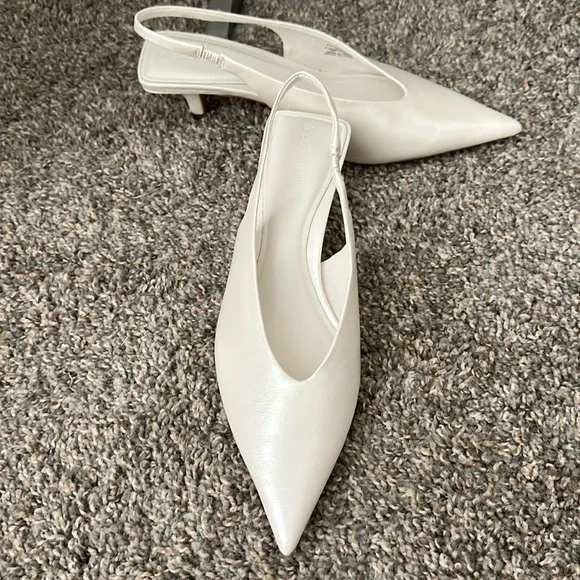 Stradivarius Opal White Kitten Heel - Picture 3 of 5